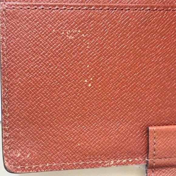 CLOSET CLEAR OUT PRICE CUT Pre-owned Louis Vuitton Agenda Cover - Picture 12 of 12